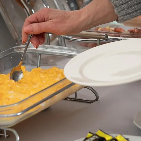 住宿加早餐酒店 Widok 别尔斯克-比亚拉