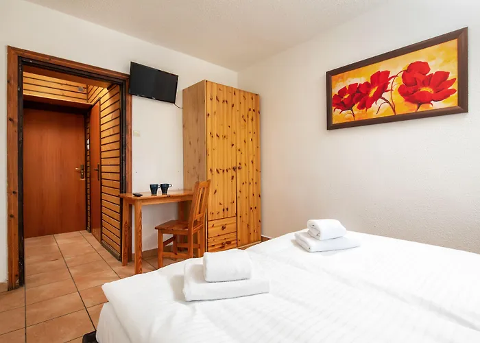 Widok Bed & Breakfast 3*